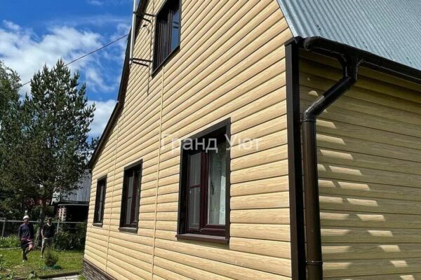 docke_blochhouse_lux_zreliy_kashtan_03